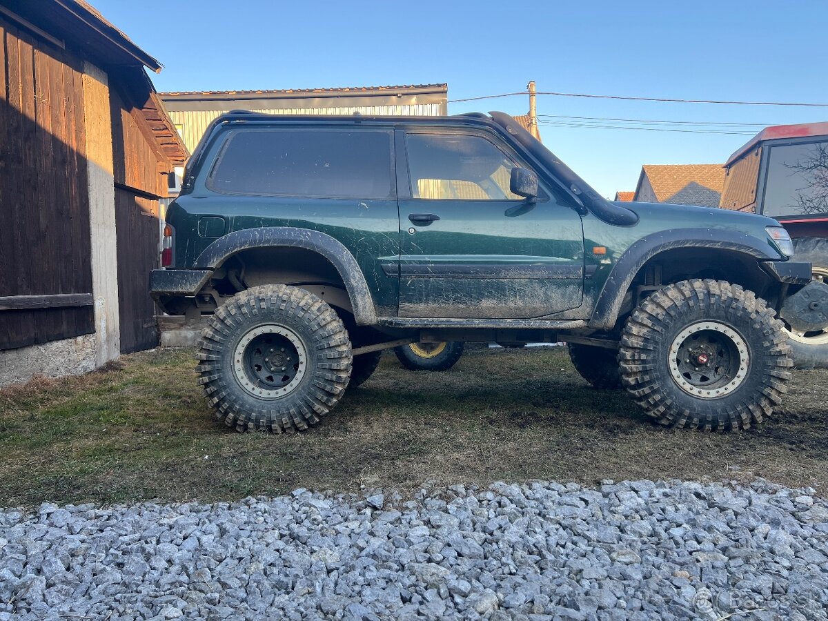 Predám Nissan patrol y61 špeciál