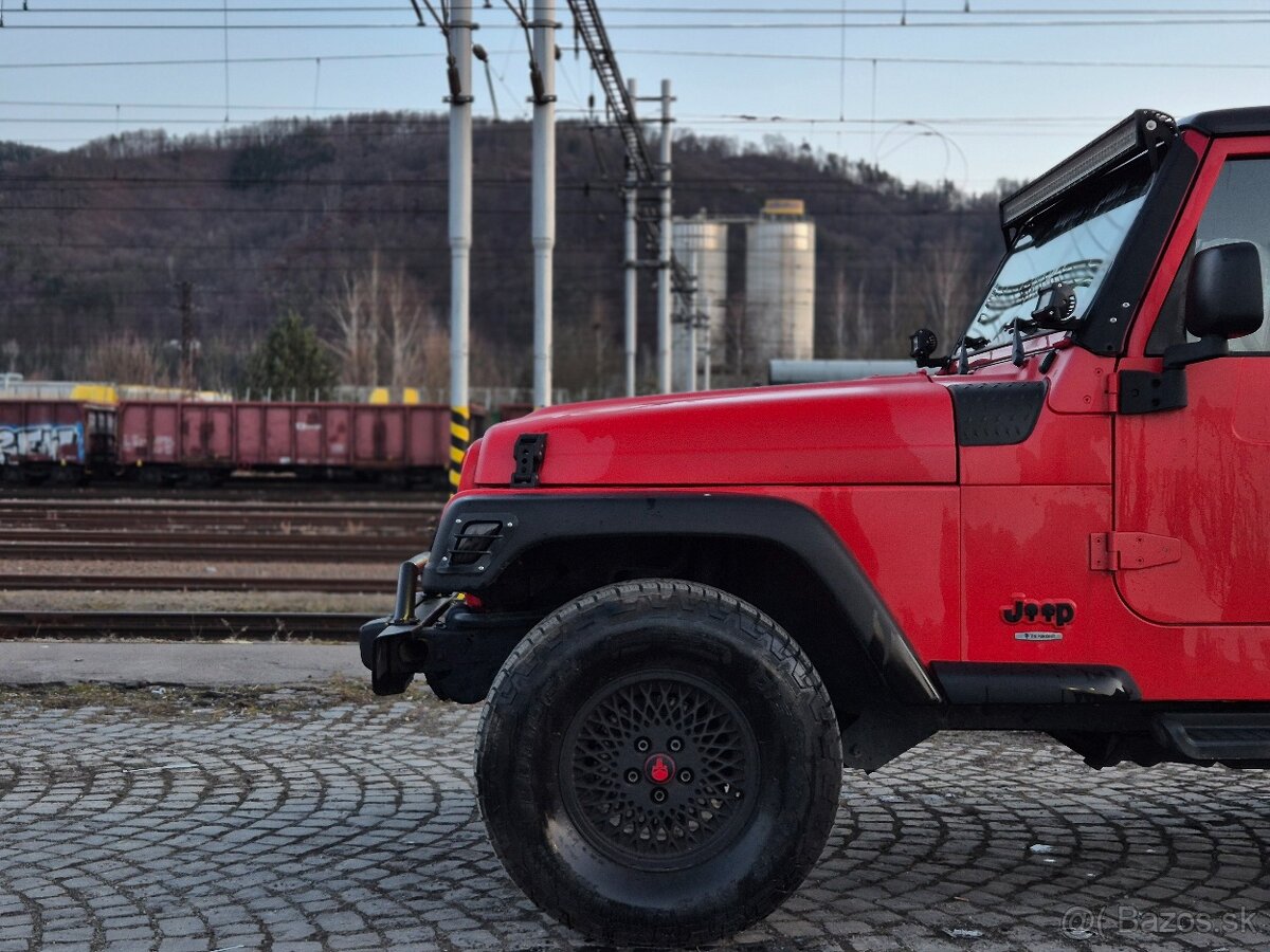 Jeep Wrangler 2.4 PUNISHER