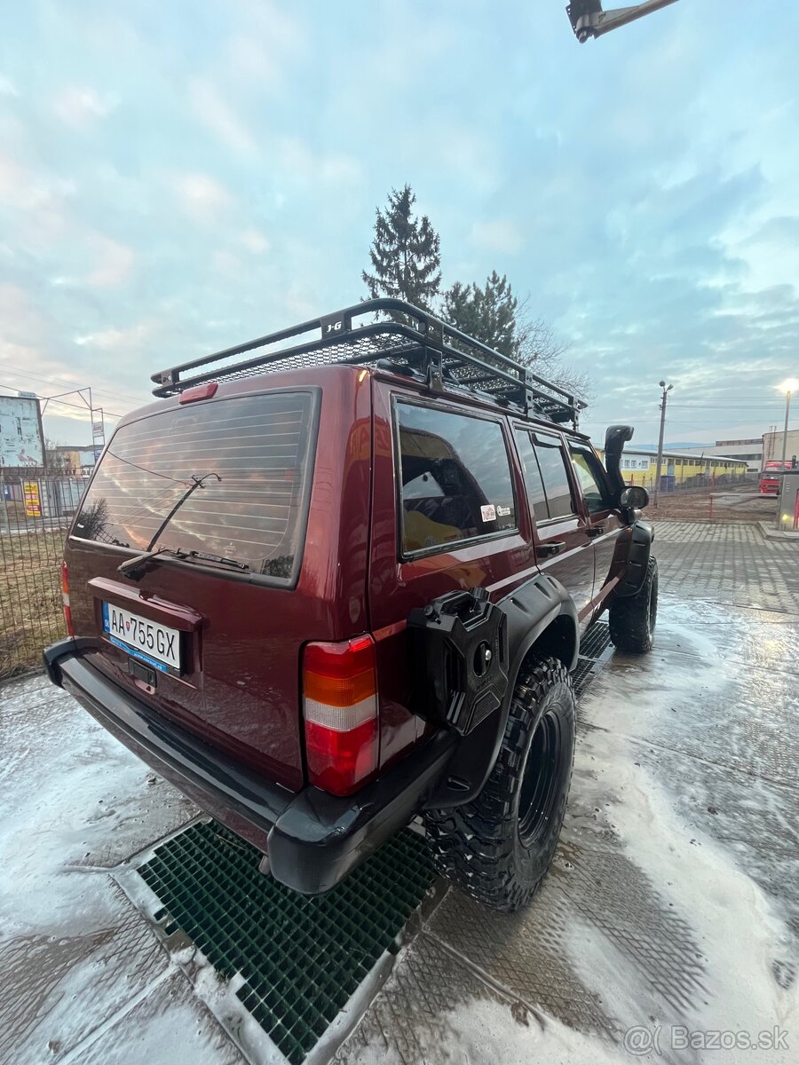 Jeep Cherokee XJ