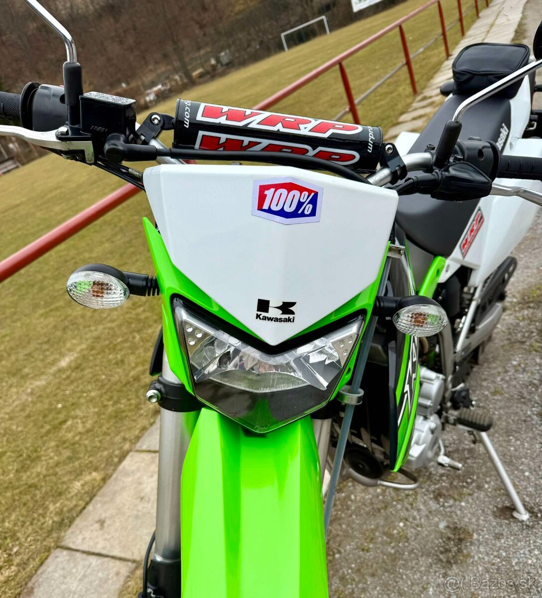 motocykel kawasaki KLX 250 top stav