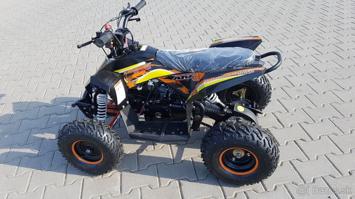 Dětská čtyřtaktní čtyřkolka ATV FactoryTeam 90