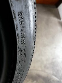 225/40R19 Michelin zimne - 5