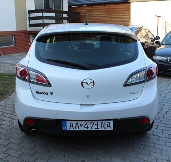 • MAZDA 3 1.6i, 77 kW, benzín, 5-st. manuál, r.v. 2009 • - 5