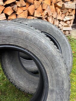 Nokian wr SUV 3  265/65 R17 - 5