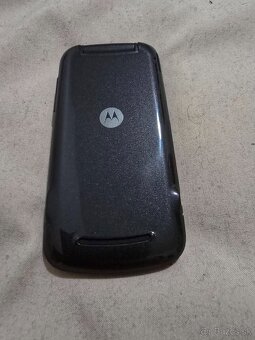 Motorola gleam+ a Microsoft Lumia 640 - 5