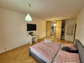 Veľký 2-izbový byt s priestrannou loggiou / 65 m2 / - Bytča - 5