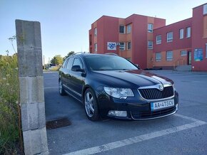 Predám Škoda Superb L&K, 2.0 TDi, 125 kW 6 st.DSG, r.v. 2011 - 5