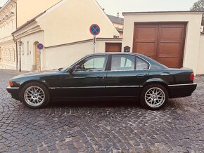 BMW rad 7 730i A/T V8 e38 - 5