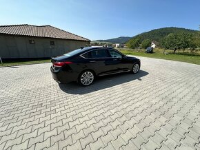 Hyundai Genesis 3,8 V6 GDi HTRAC - 5