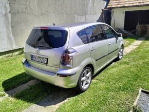 Toyota Corolla Verso 2.2 diesel 130 kw - 5