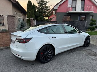 TESLA Model 3 PERFORMANCE Facelift - 5