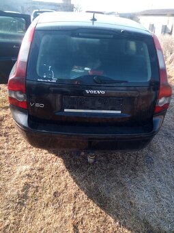 Rozpredam Volvo V50 2.0 tdci 100kw. - 5