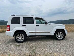 Jeep Cherokee 2.8crd 4x4 200ps facelift - 5