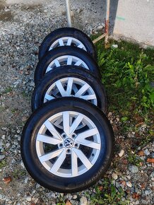 VW Aragon 5x112 R16 215/60 disky passat b8 - 5