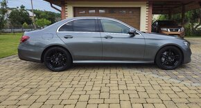 Mercedes-Benz E220d 9G-Tronic AMG Line / Pano / Distronic / - 5