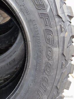 235/70R16 110/107Q BFGoodrich - 5