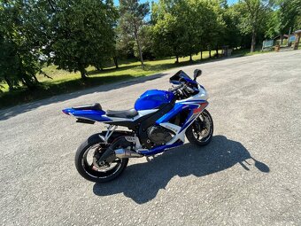 Predám suzuki gsx-r 750 - 5