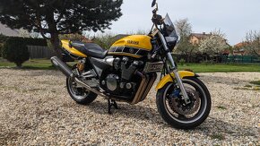 Yamaha XJR 1300 - 5