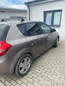 KIA Ceed 1.6 crdi 2006 - 5