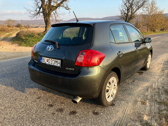 Toyota Auris 1.6 benzín, manuál, 2009 - 5