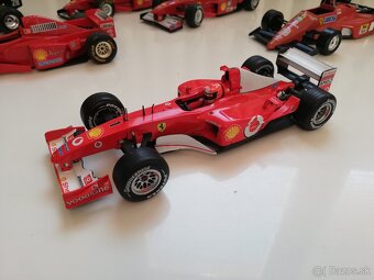 1:24 Bburago 6ks  Formula 1 FERRARI - 5