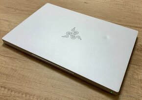 Razer Blade 13.4 i7-1165G7,16GB RAM,256GB SSD,FHD+ - 5