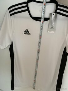 sportove tričko značky Adidas Aeroready (biela farba) - 5