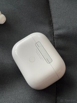 AirPods Pro1 - puzdro a sluchadlo - 5