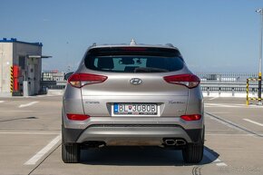 Hyundai Tucson 2.0 CRDi Style 4x4 A/T 1.majiteľ - 5