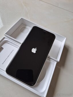 Predám iPhone 11 White 128GB - 5