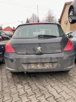 Lacno rozpredám Peugeot 308 2007-2013 na náhradné diely - 5