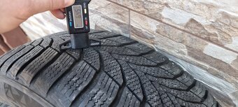 Predám 2x 205/50 r17 zimné pneumatiky NEXEN Winguard Sport 2 - 5