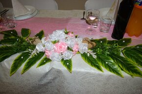Svadobné a popolnočné šaty + svadobná ikebana - 5