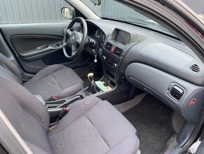 Nissan Almera 1.5i 72kW Benzin - 5