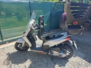 Aprilia Sportcity 125 - 5