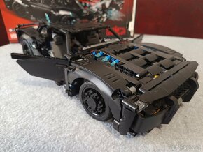 LEGO BATMAN – BATMOBIL (42127) - 5