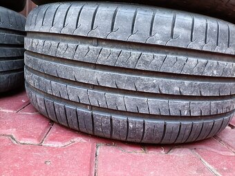 Letné 255/35R19 - 5