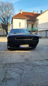 Dodge Challenger - 5