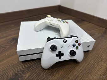 Xbox One S 1TB White - 5