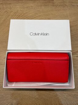 Veľká dámska peňaženka – Calvin Klein – červená - 5