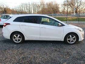 Hyundai i30 CW r.2015 CRDi 110k, vyhrievané sedačky, AUTOMAT - 5