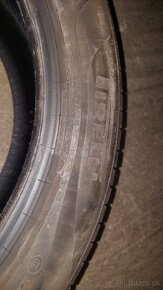 Pirelli 235/45 R18 - 5