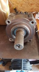 hydromotor char-lynn eaton case 40xt hydraulic drive motor - 5