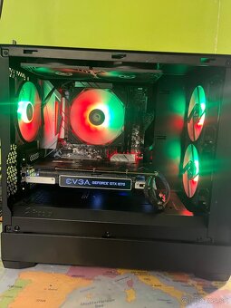 Pc:ryzen 5 3600,32gb ram, 512gb ssd , gtx 1070oc 8gb evga - 5