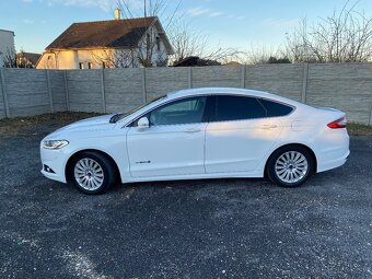 Ford Mondeo hybrid - 5