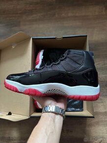 Nike Jordan 11 Playoffs bred - 5