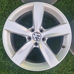 ORIGINÁL VOLKSWAGEN HLINÍKOVÉ DISKY 5x112 R17 - 5