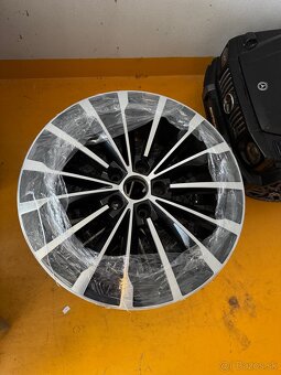 Elektrony originál Škoda 5x112 R18 - 5