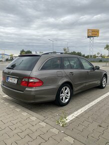 Mercedes E trieda T 220 CDI Elegance A/T - 5