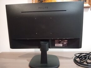 Monitor Philips 24 top stav - 5